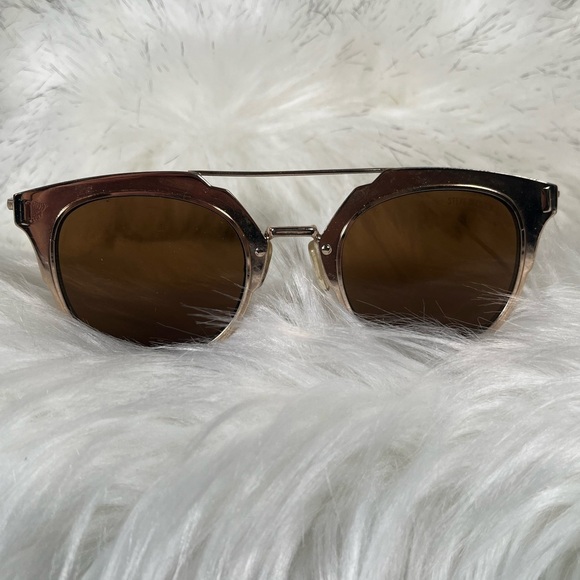 Steve Madden Gold and Brown Sunglasses - Picture 5 of 5